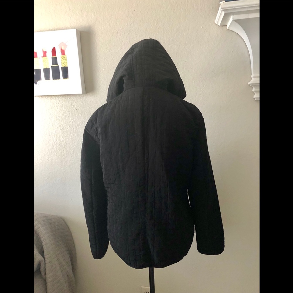 Black jacket! - Picture 2 of 7
